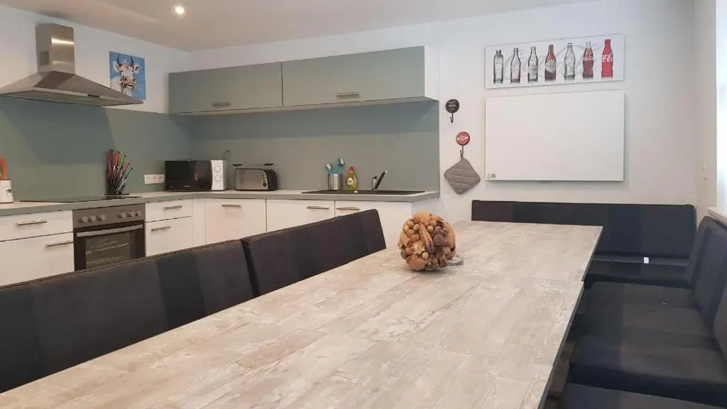 "Familientreff" in schöner moderner Ferienwohnung für 12 Personen im Oberharz!