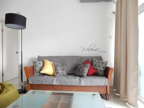 Charming Room-5 Min To Subway