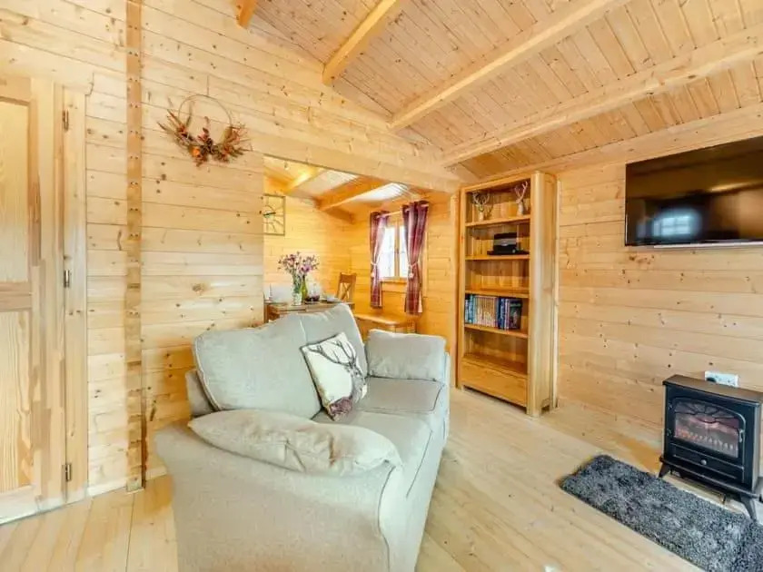 Lochinvar - Clydesdale Log Cabin with Hot Tub
