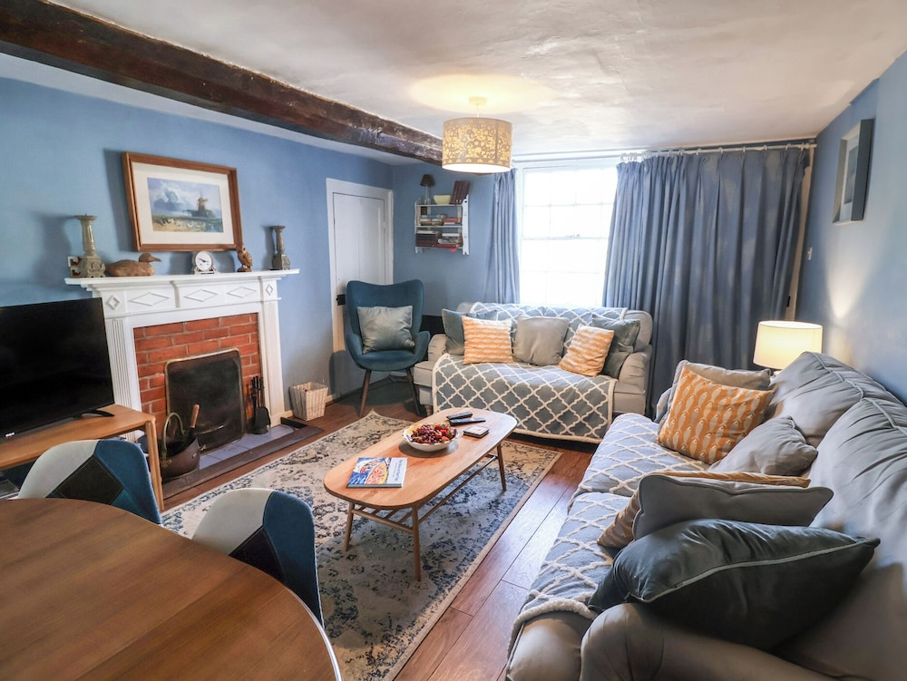 Delphinium Cottage