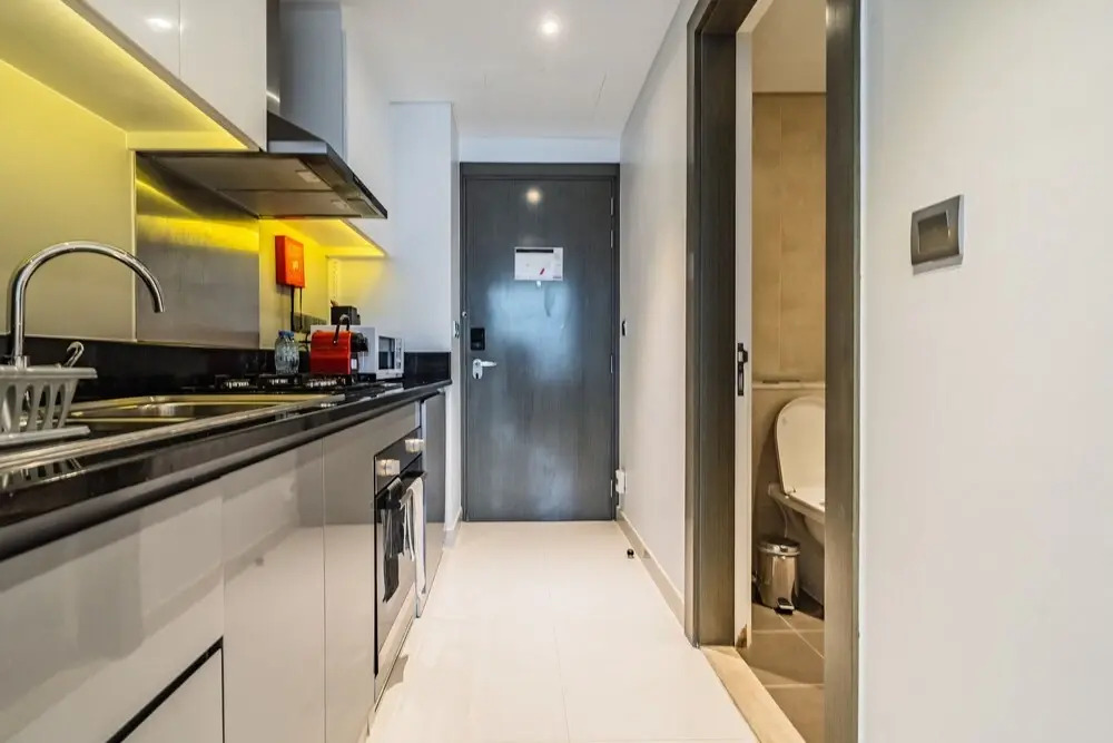 Monty - Eloquent Cozy Studio with Incredible Canal Views