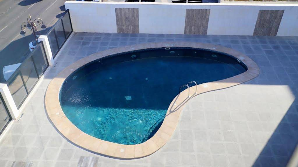 Five seasons Hotel & Spa