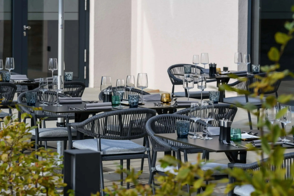 Piazza Hotel und Restaurant
