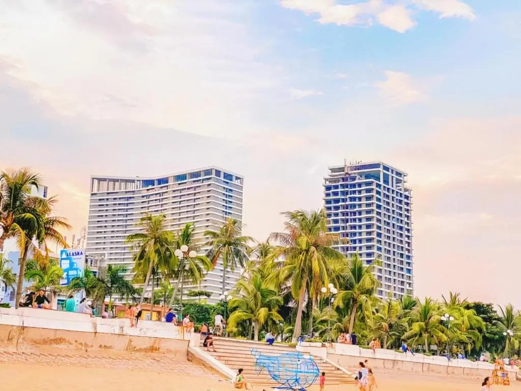FLC sea Tower Quy Nhơn 2 giường đôi lớn. View biển. Gần khu du lịch Hàn Mặc Tử ngay Trung tâm thành phố