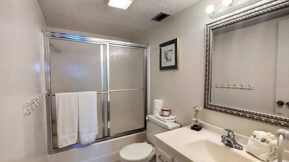 Embassy 402 Minium 2 Bedroom Condo by RedAwning