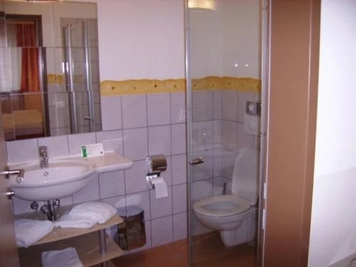Neues Gästehaus und Hotel-Pension zum Gmoana