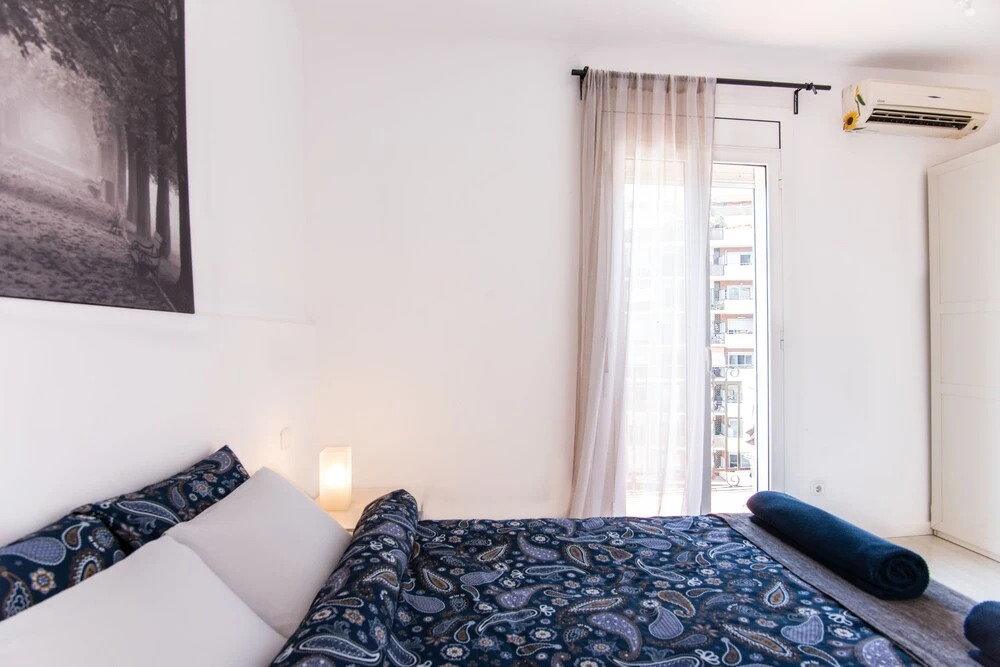 2B Apartment 5 Mins From Sagrada Familia