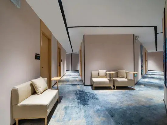 No.8 Season Hotel (Shenzhen University Yuehai Campus Branch)