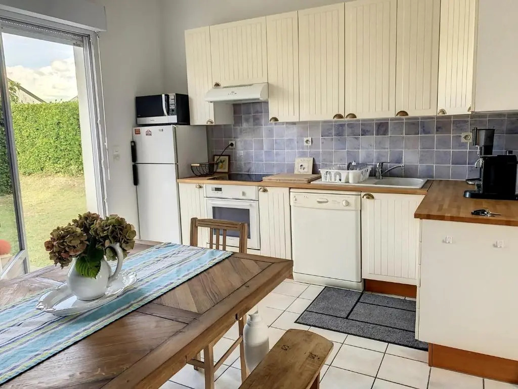 Villa au Calme avec Jardin, Proche Plage et Commerces, Wifi et Équipements Complets - FR-1-361-117