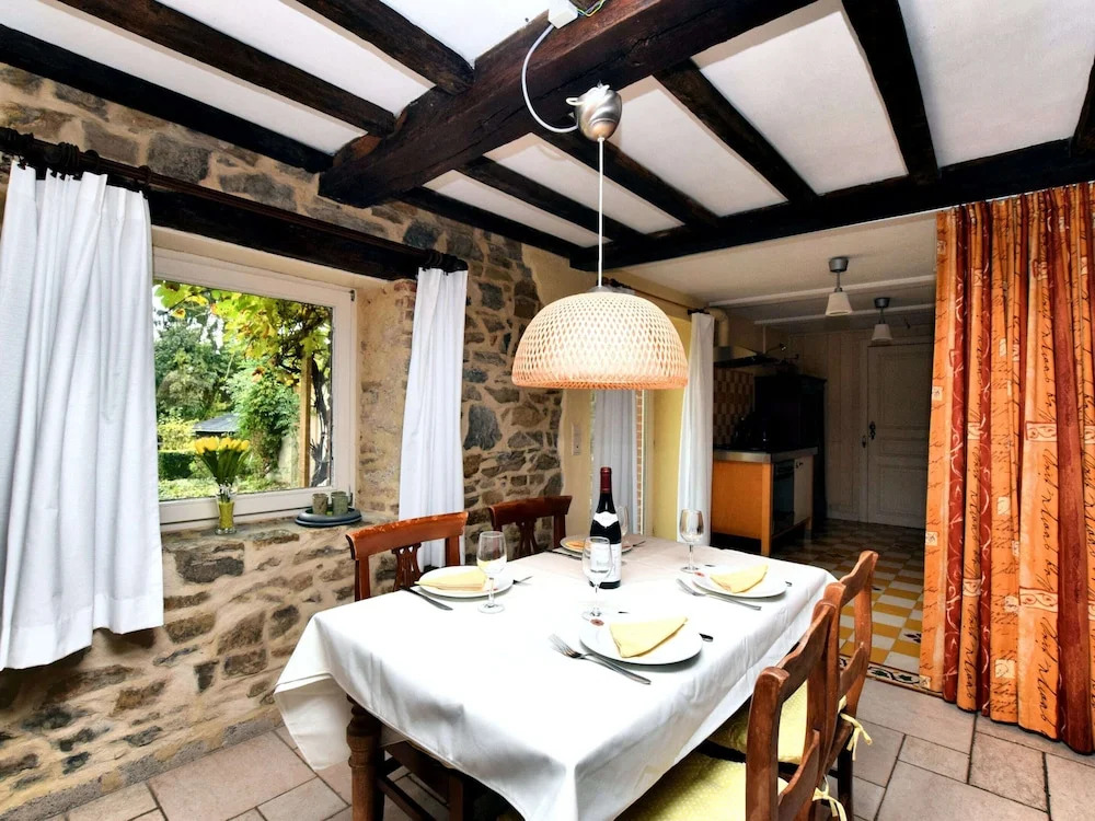 Vintage Holiday Home in Durbuy With Terrace, Garden, Parking