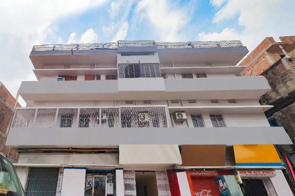 OYO 80865 Collection O Hotel Mk Grand