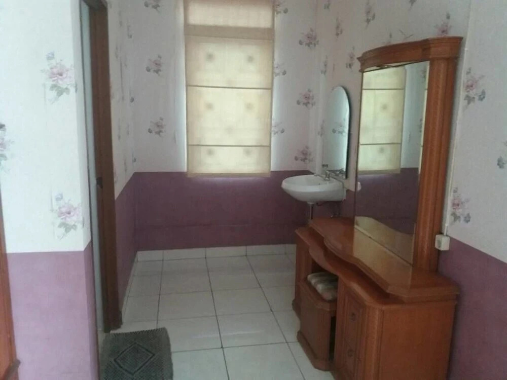 Kota Bunga F