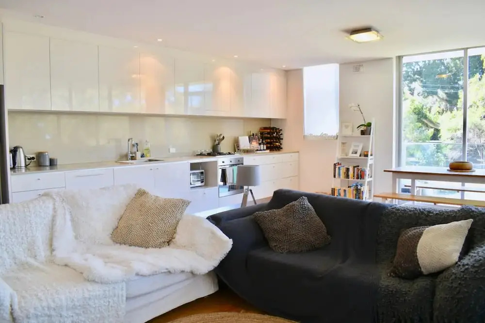 Bright and Open 2 Bedroom Bondi Flat