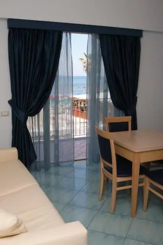Suites Venustas Park