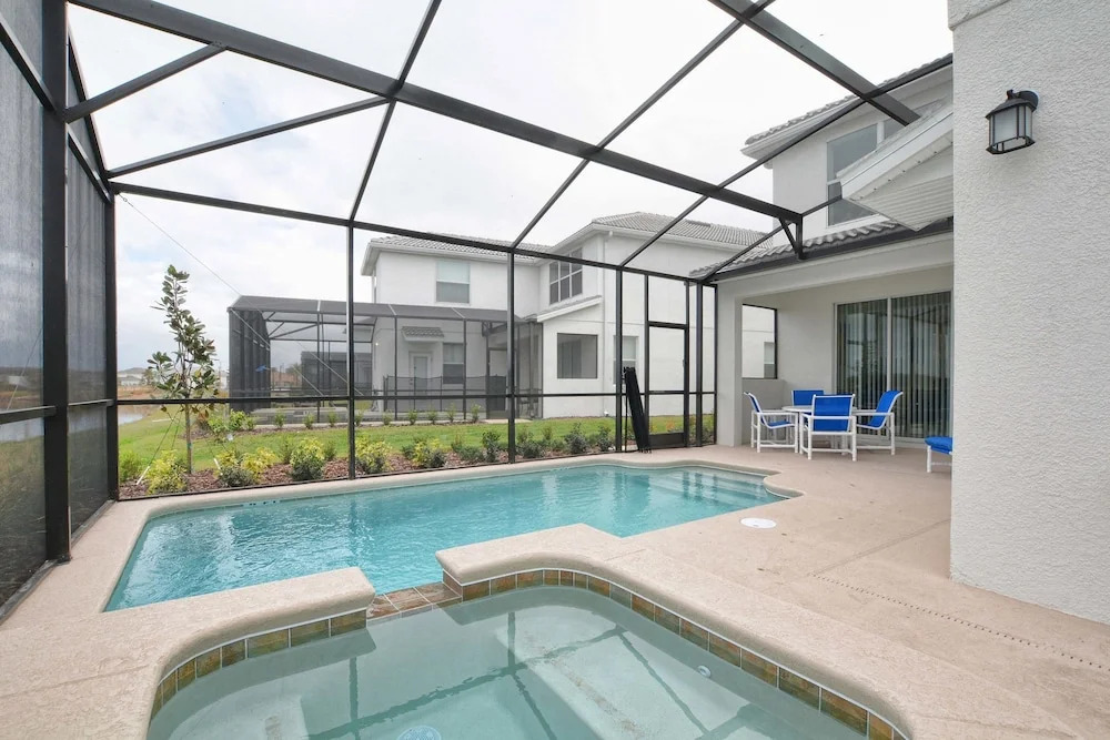 Storey Lake- 5 Bedroom Pool Home- 1661ST
