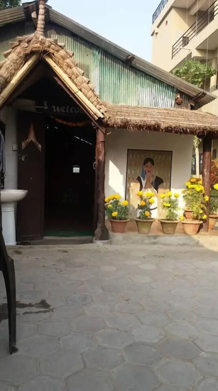 Sauraha Boutique Resort