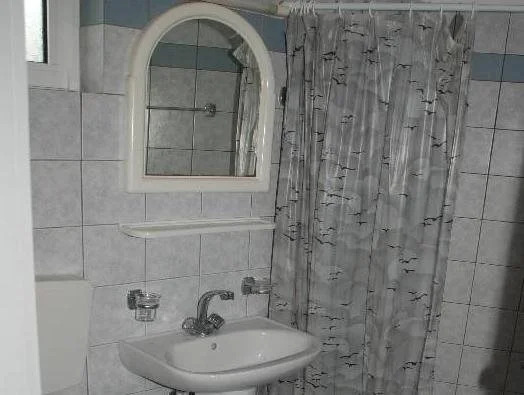Elpida Apartments