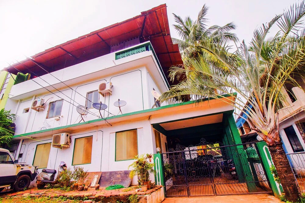 OYO 15757 Home Elegant Stay Calangute Beach