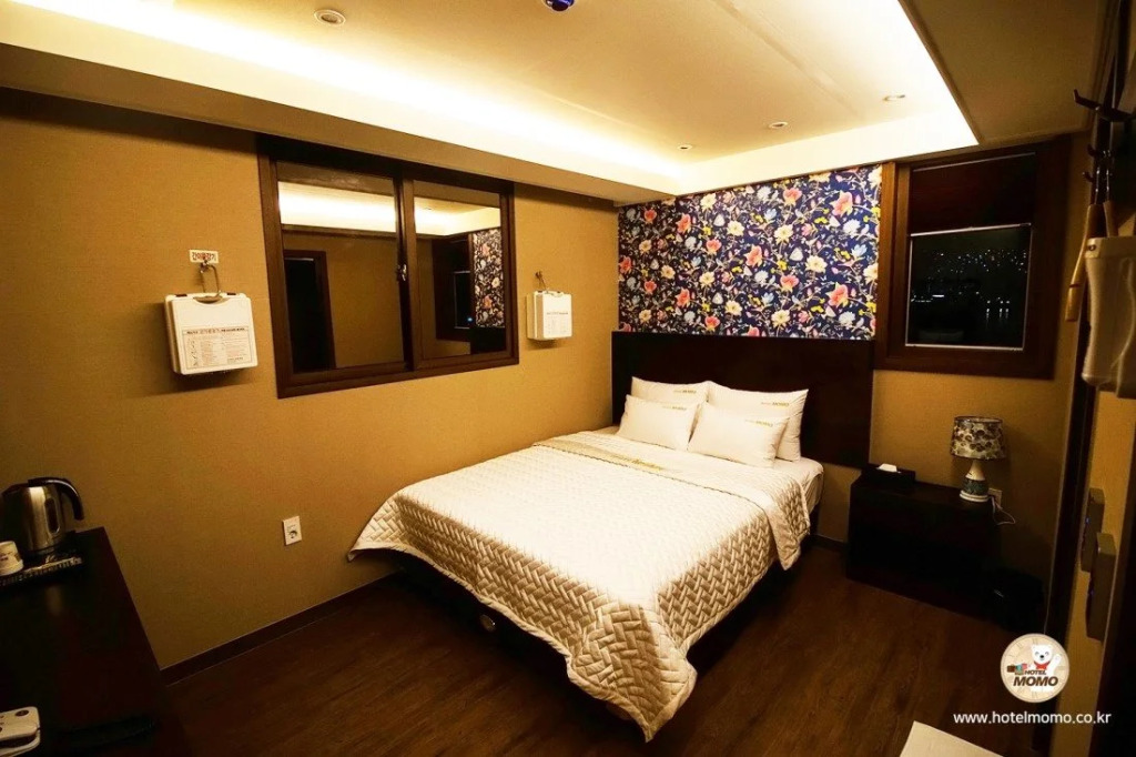 Hotel MoMo