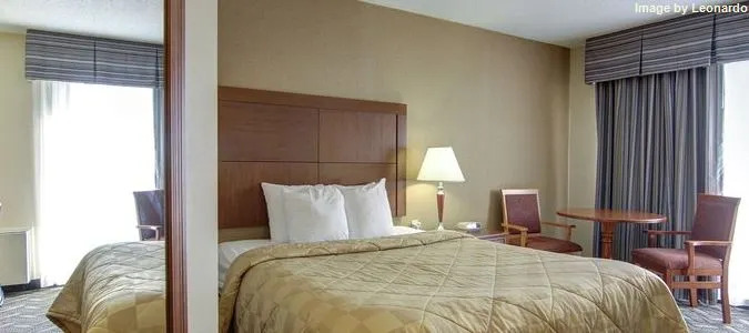 Travelodge Ambassador Bridge Windsor