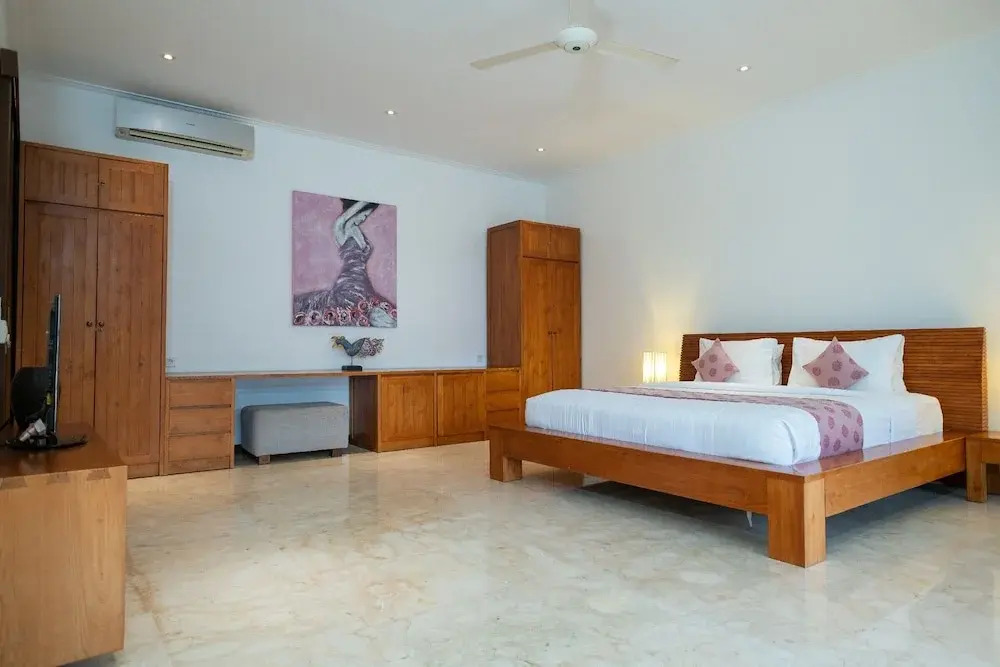 Villa Istana Putih by Maheswara