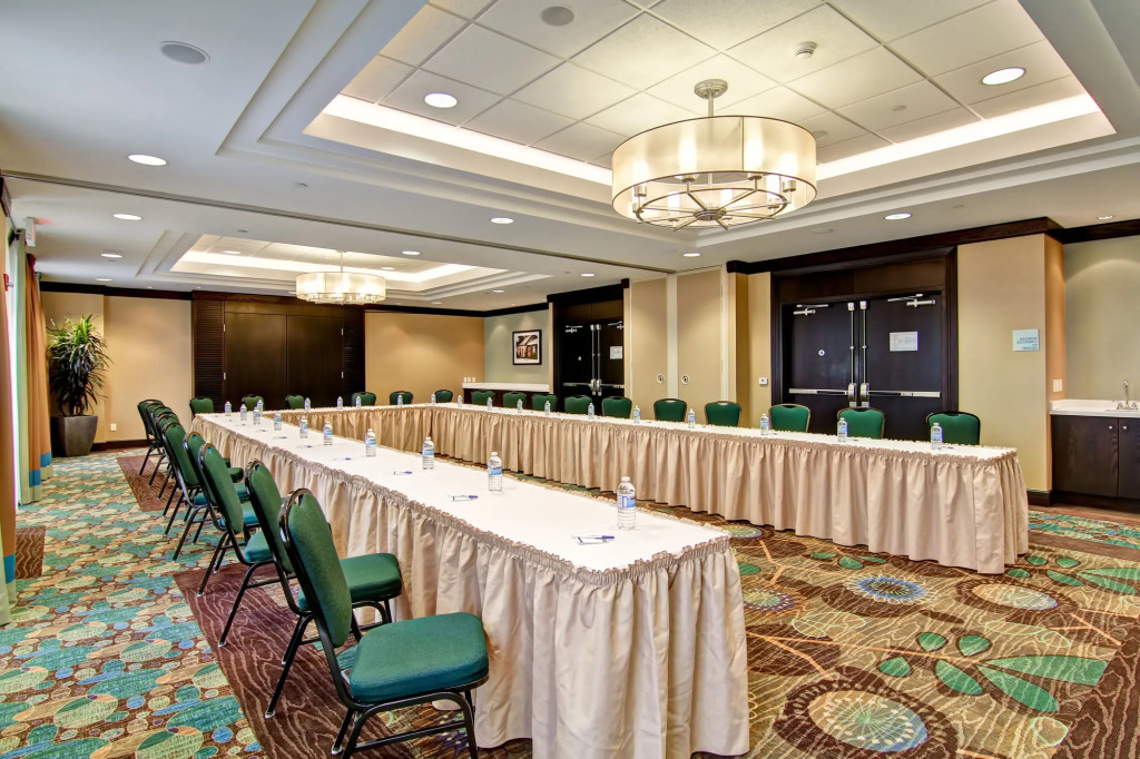 Holiday Inn Express Hotel & Suites Waterloo - St. Jacobs Area by IHG