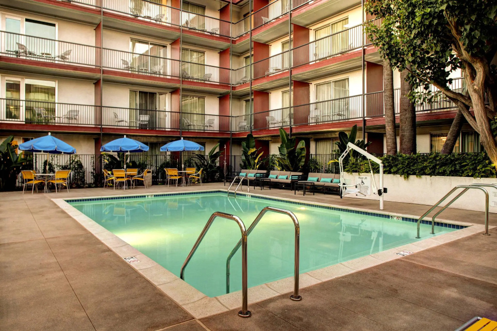 Fairfield Inn & Suites by Marriott Los Angeles LAX/El Segundo