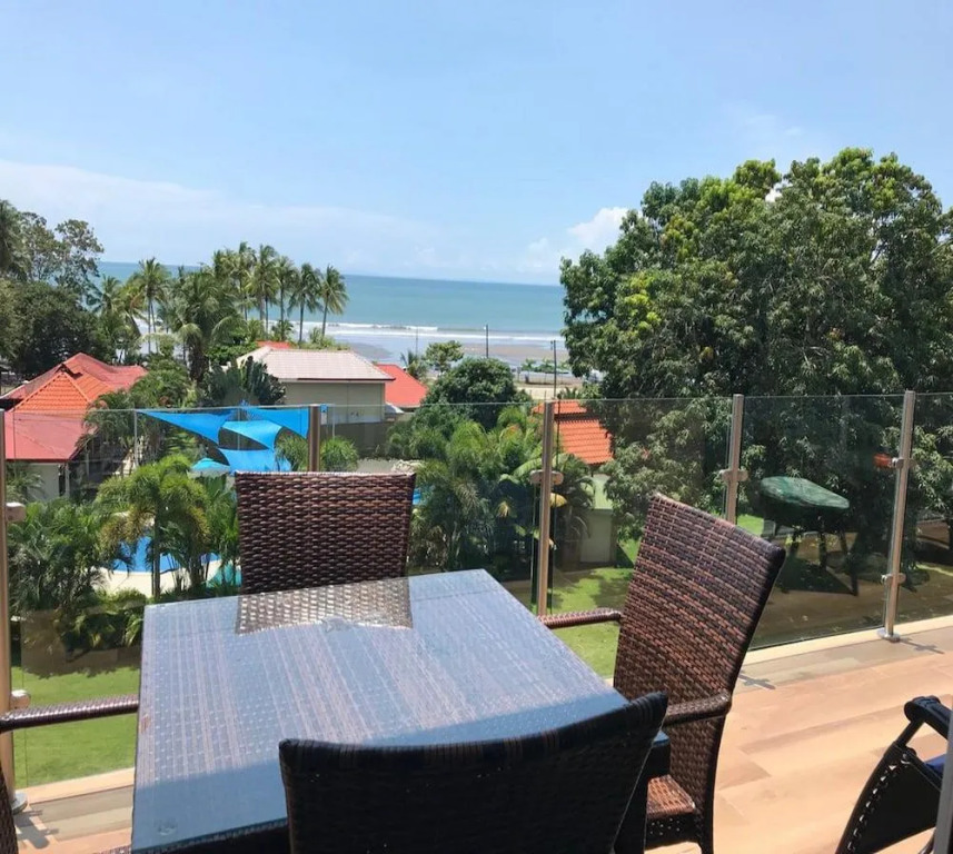 Sunset Boulevard Jaco Beach 405