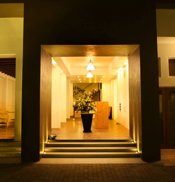 Hotel Cloud Nine