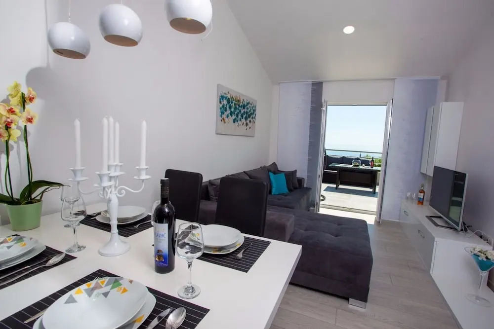 Villa Ana - Makarska by Villas Guide