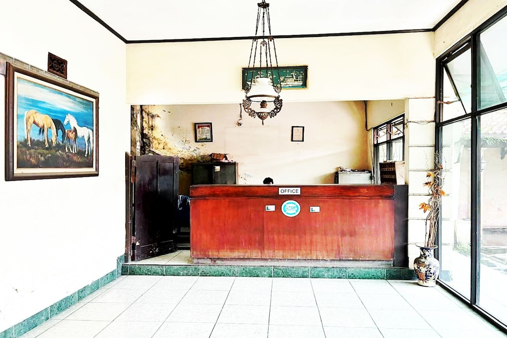 OYO 95141 Tanjung Mas Hotel
