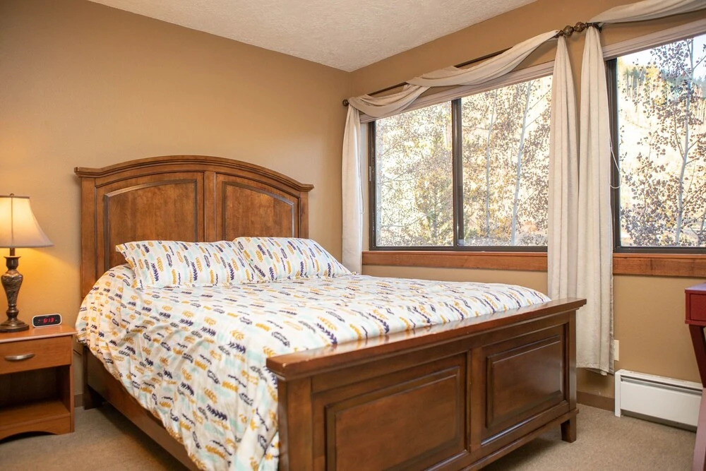 1221 Keystone Gulch 3 Bedroom Condo by RedAwning