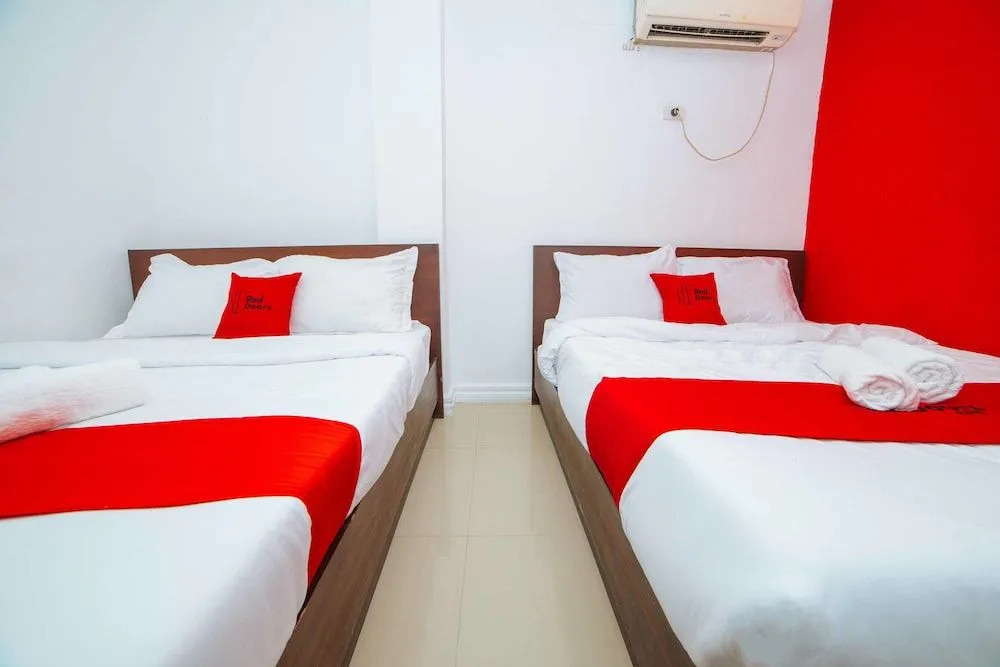 RedDoorz Plus @ Hensonville Angeles City