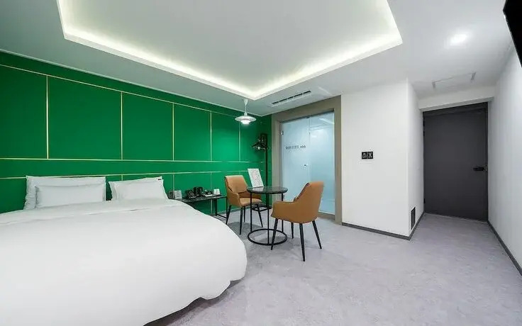 HOTEL166