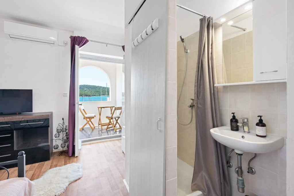 Irene Bed & Breakfast Tisno