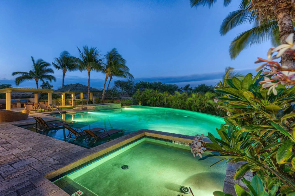 Big Island Waiulaula at Mauna Kea by Coldwell Banker Island Vacations