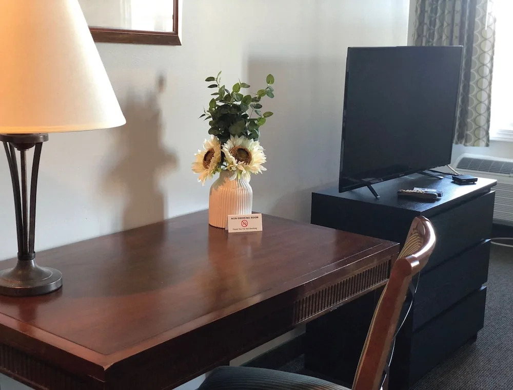 Brinton Suites