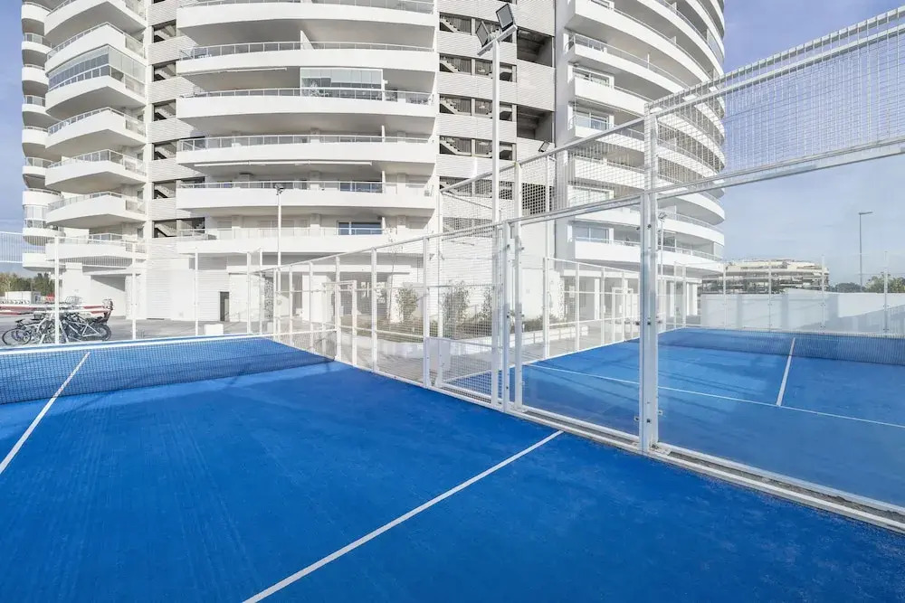 Gran Canet 2BR - Sea Views, Pools & Gym