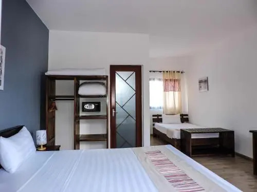 HOTEL H1 MANAKARA