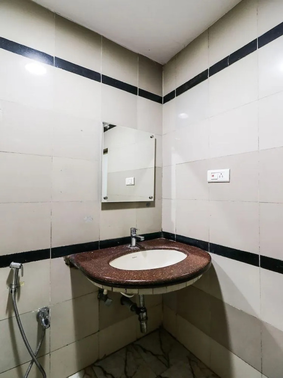 Capital O 38707 Vijetha Inn