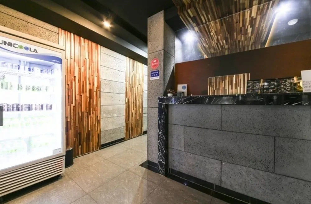 XYM Motel