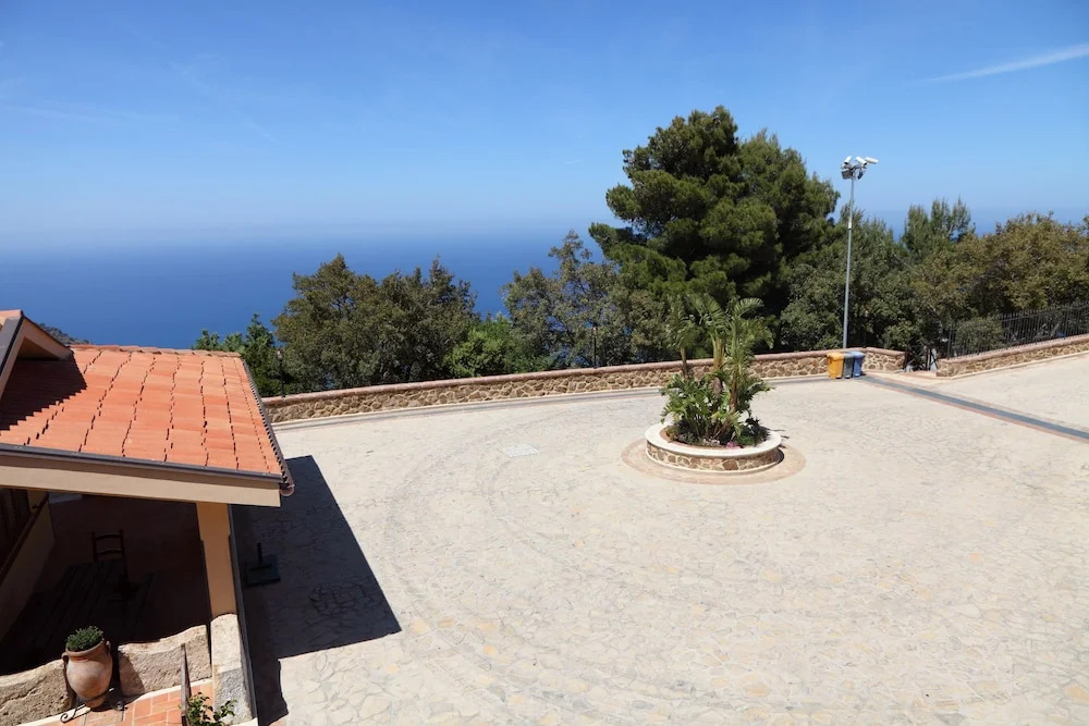Sikelios Apartments