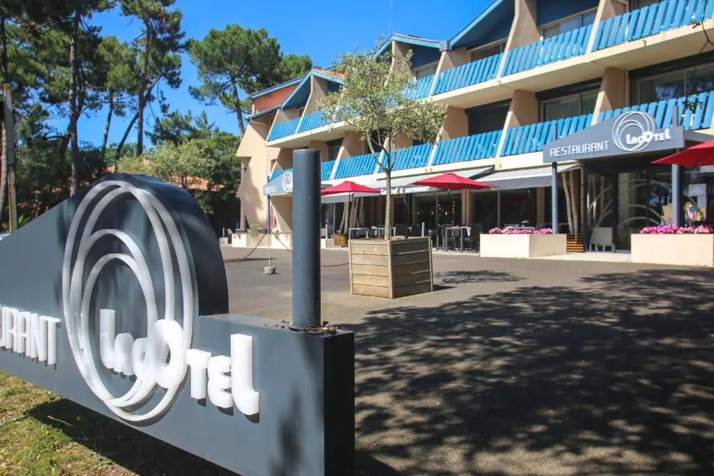 Hotel Logis Lacotel