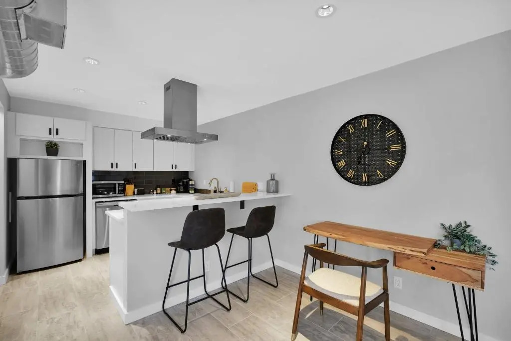 Super chic & modern studio apt - in the heart of San Marco!
