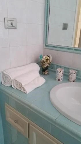 Rosanna Apartment