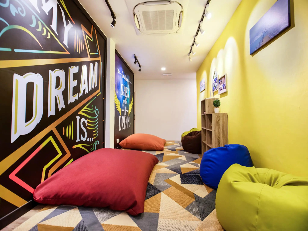 SPOT ON 90394 Jom Hotel