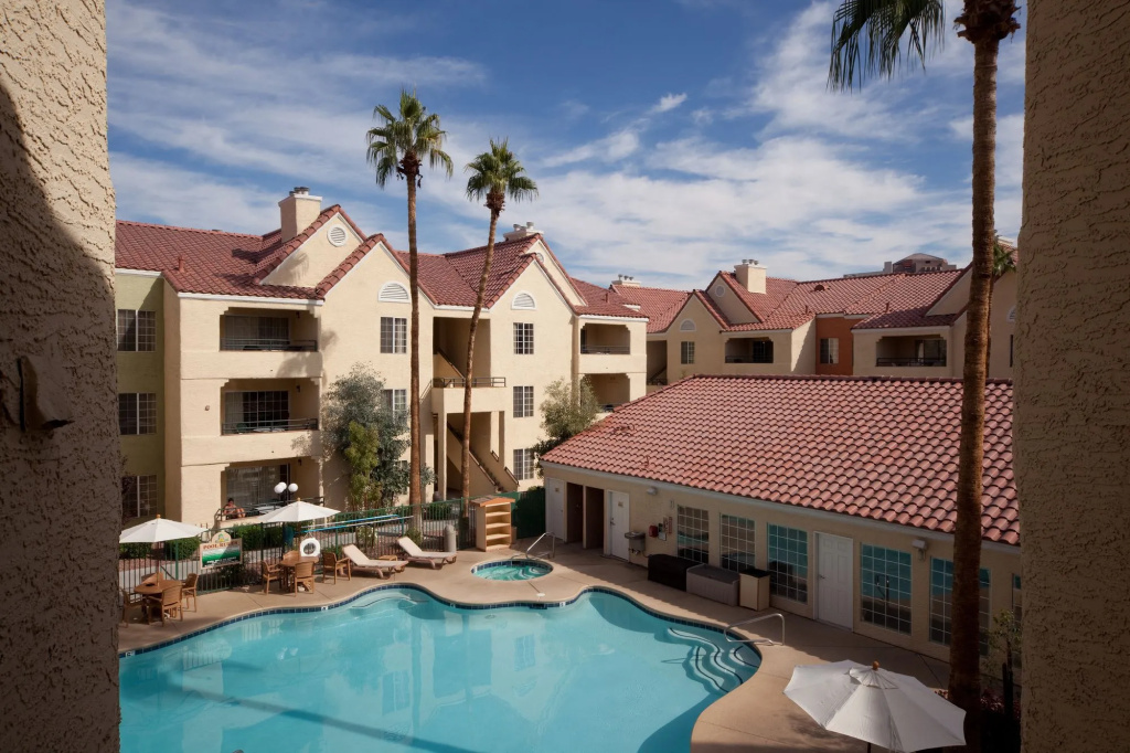Holiday Inn Club Vacations at Desert Club Resort