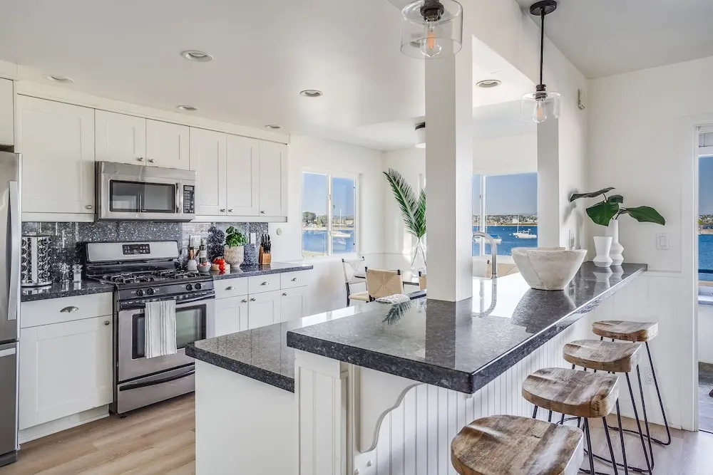 Bayside Buyout by Avantstay 6 Beachfront Homes