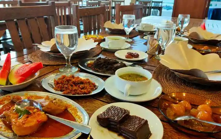 Hotel Maninjau Indah