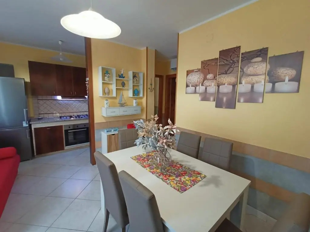 Villetta "Poesia" a 50 m dal mare con giardino e parking